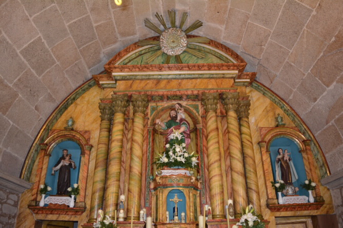 IGREXA PARROQUIAL DE SAN CRISTOVO DE CARNÉS