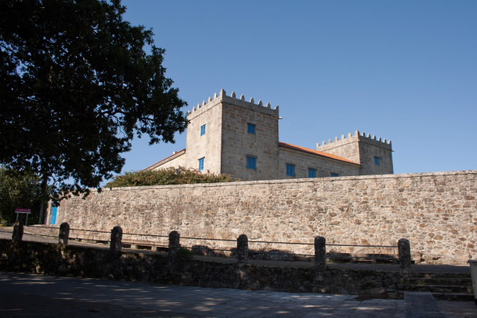 TORRES DE CEREIXO