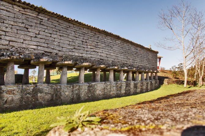 HÓRREO DO PORTO DE CEREIXO