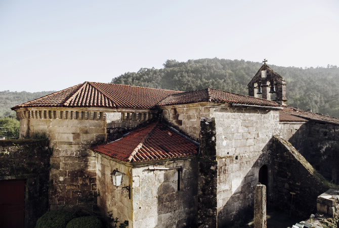 IGREXA PARROQUIAL DE SAN SALVADOR DE PAZOS DE ARENTEIRO