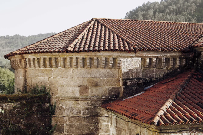 IGREXA PARROQUIAL DE SAN SALVADOR DE PAZOS DE ARENTEIRO