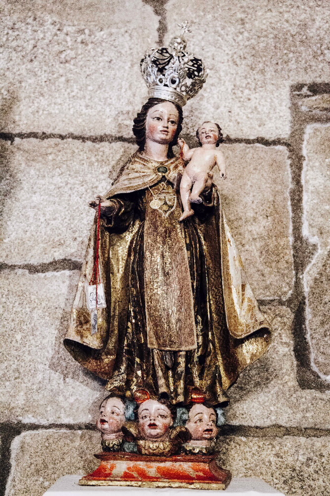 IGREXA PARROQUIAL DE SAN SALVADOR DE PAZOS DE ARENTEIRO