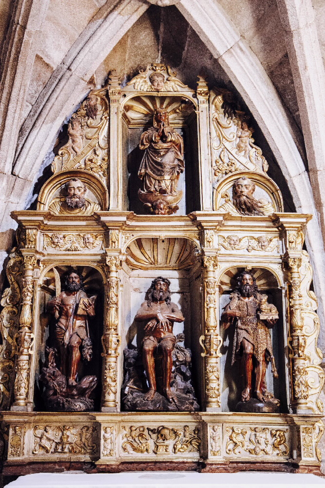 IGREXA PARROQUIAL DE SAN SALVADOR DE PAZOS DE ARENTEIRO