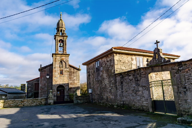 IGREXA PARROQUIAL DE SAN MARTIÑO DE MEAÑOS