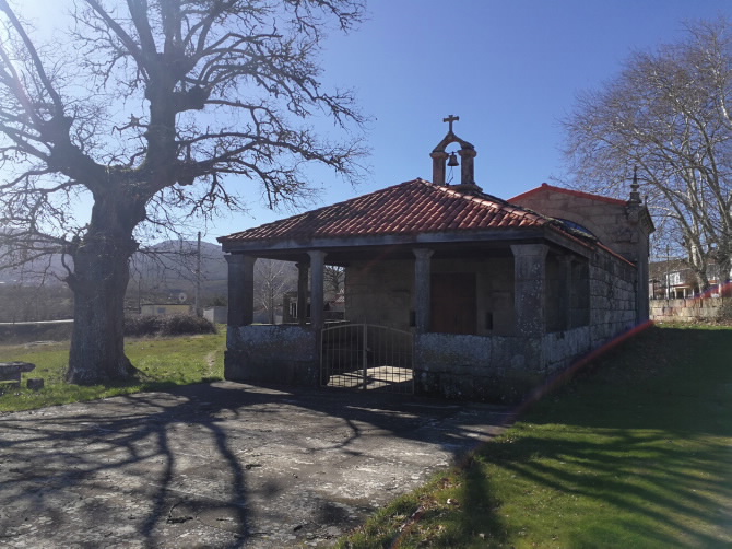CAPELA DE A PONTE LIÑARES