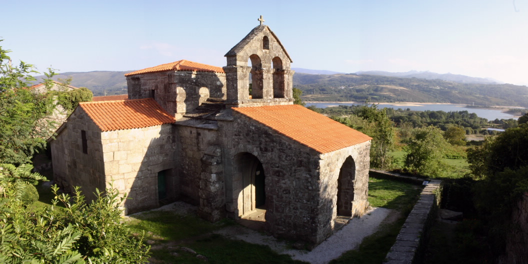 IGLESIA IGREXA MONACAL DE SANTA COMBA DE BANDE EN BANDE OURENSE - GALICIA