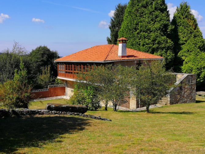 CASA DE CASTELOS OU CASTRELOS