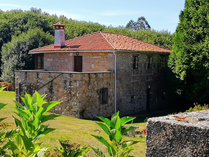 CASA DE CASTELOS OU CASTRELOS