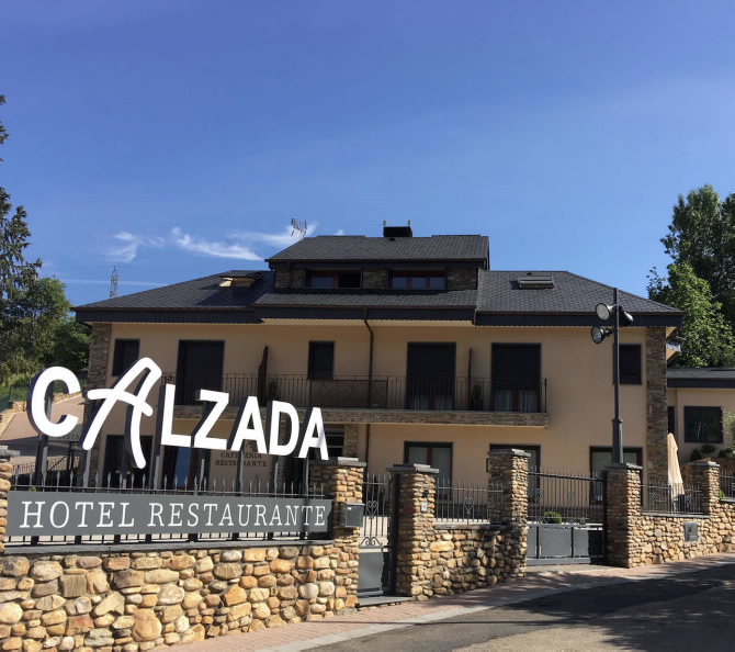 HOTEL CALZADA