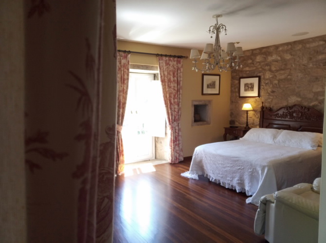 CASA DA POSTA DE VALMAIOR