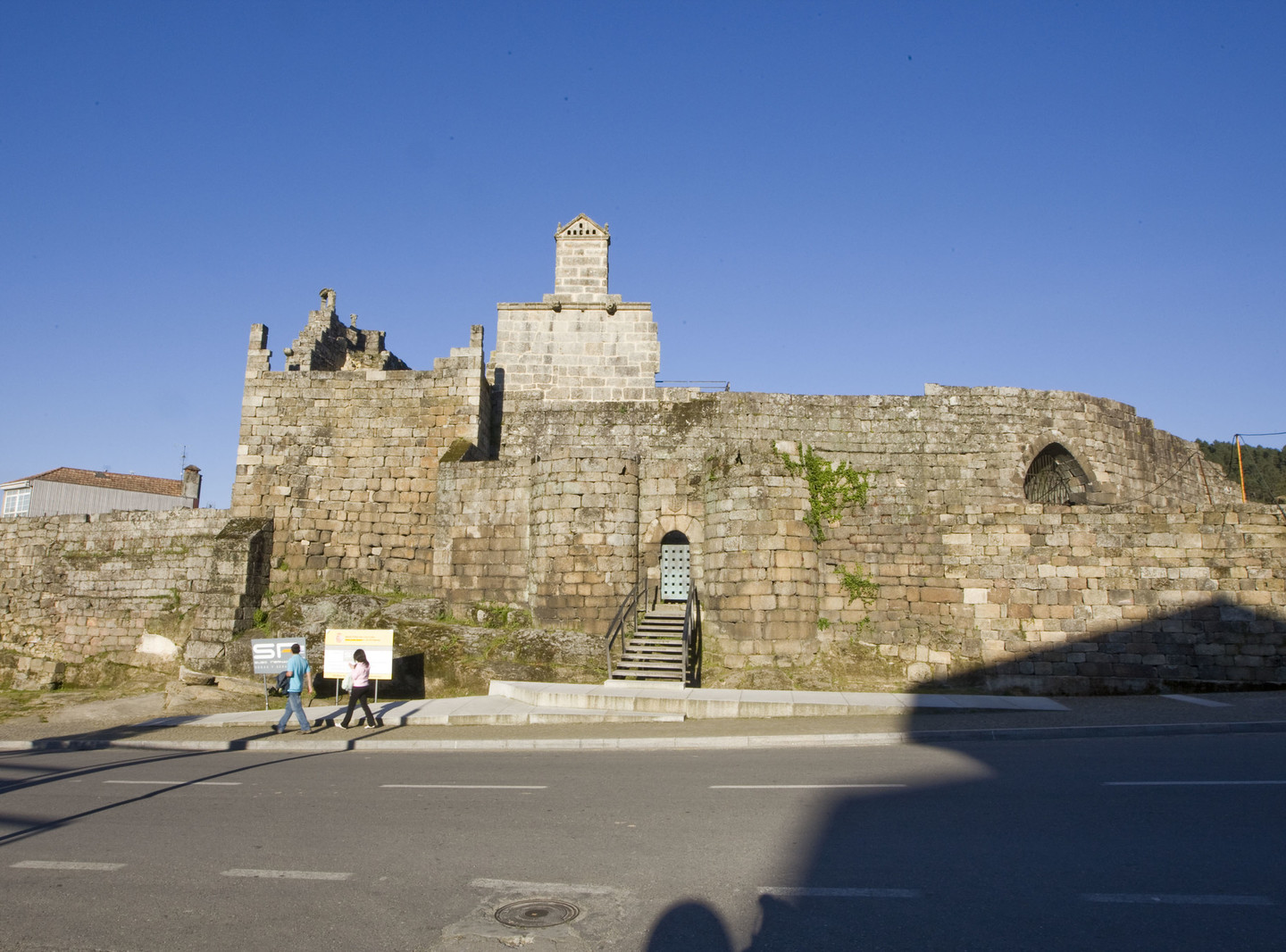 CASTELO CONDES DE RIBADAVIA