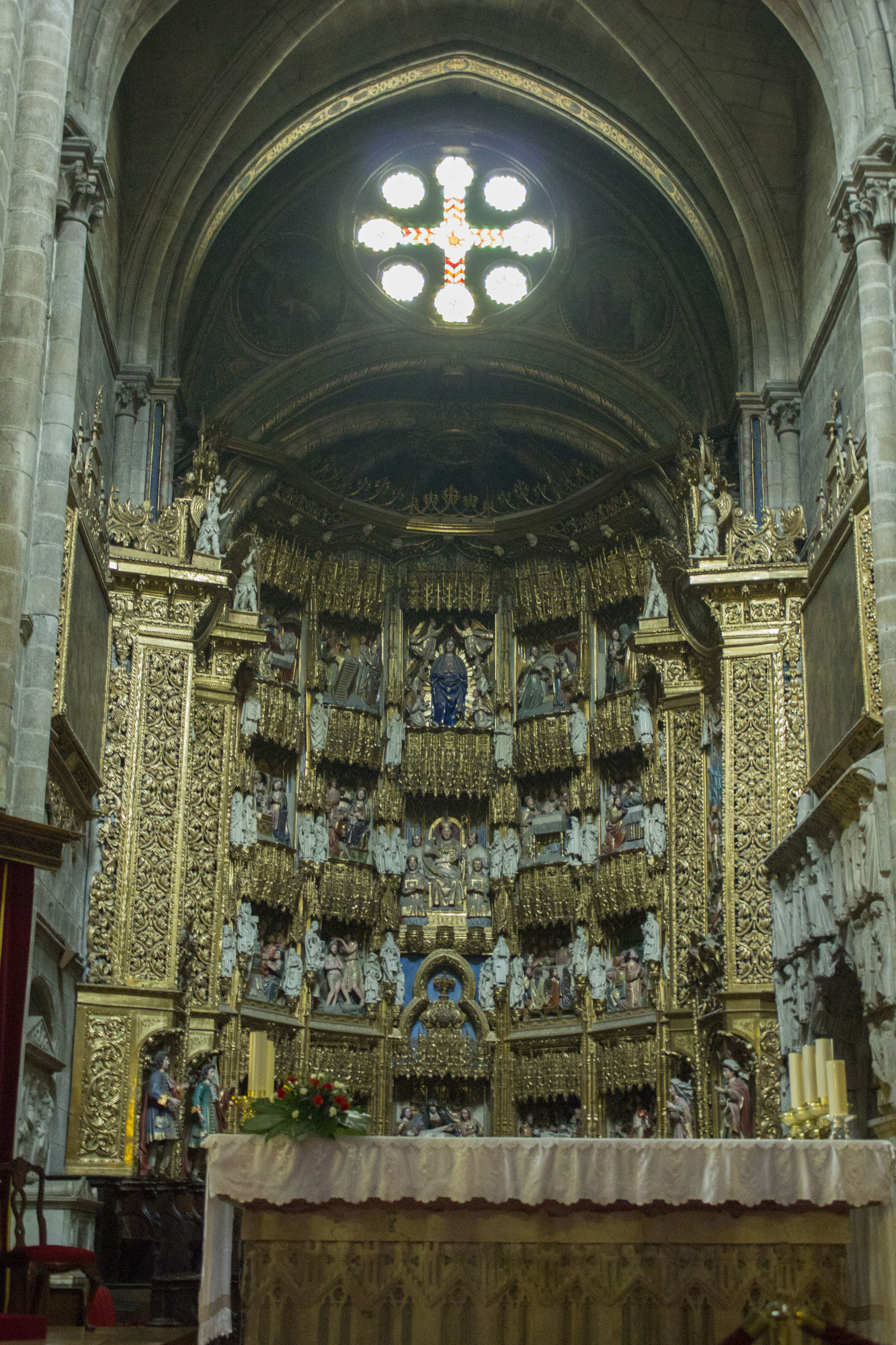 CAPELA MAIOR (CATEDRAL-BASÍLICA DE S.MARTIÑO)
