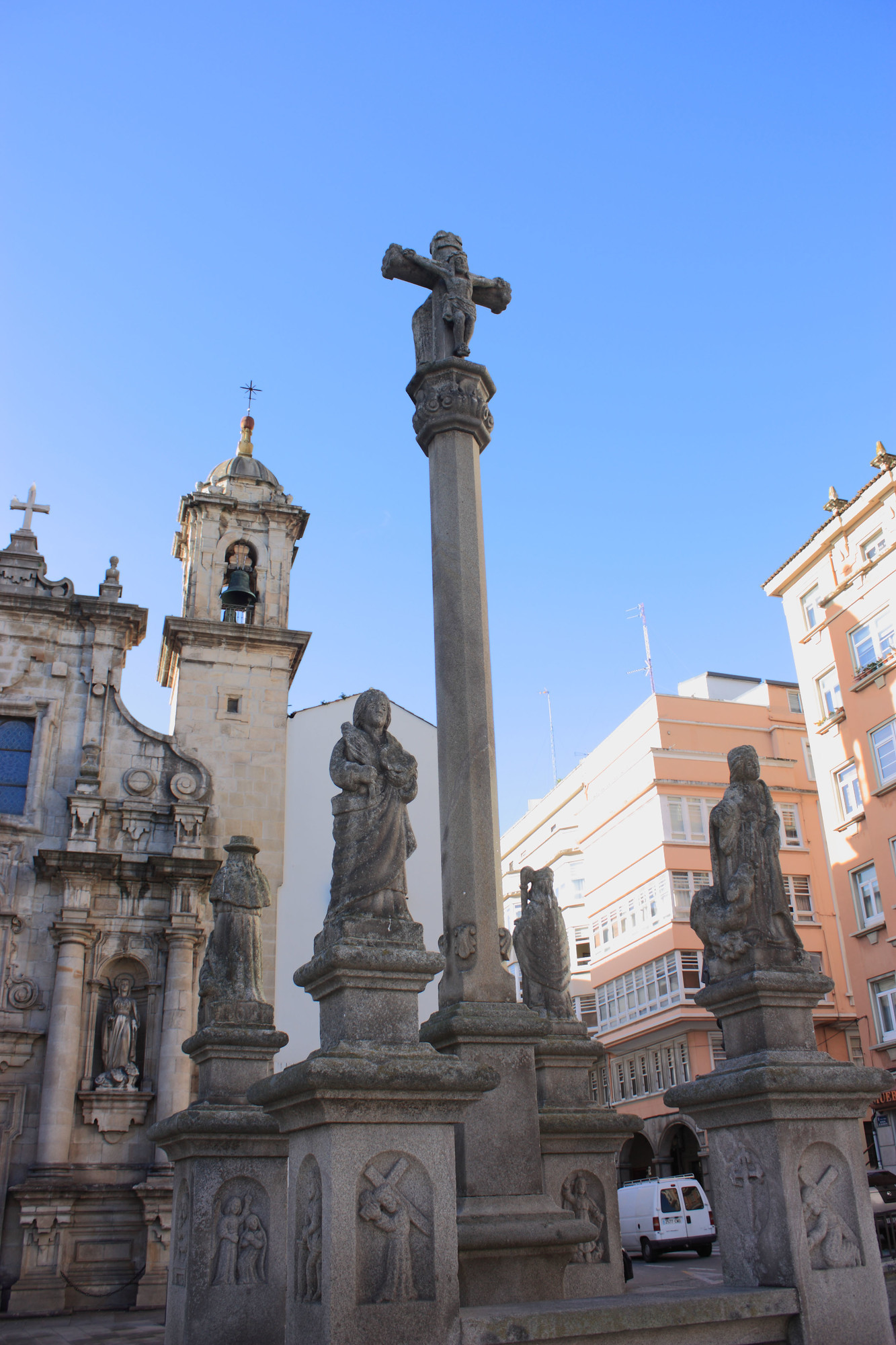 CRUCEIRO DA IGREXA DE SAN XURXO