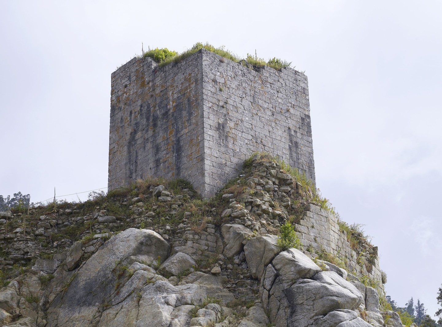 CASTELO DE NARAÍO