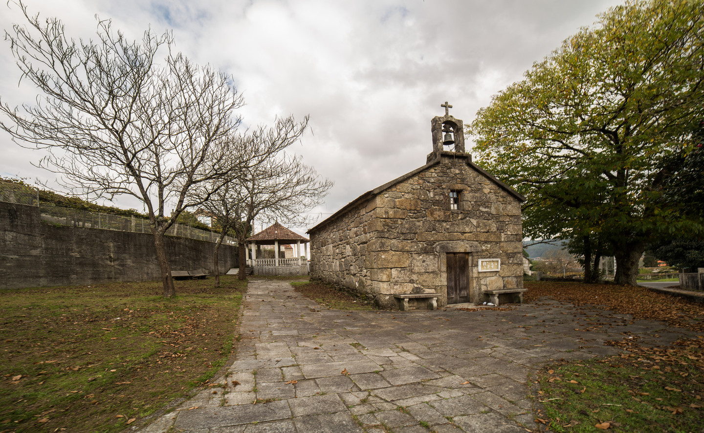 CAPELA DE SAN ROQUE EN BRIALLOS