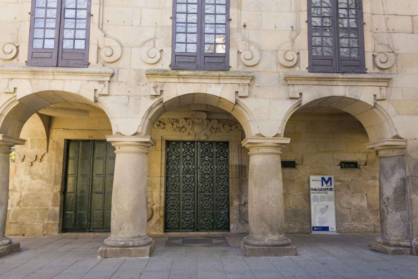CASAS DE FDEZ. LÓPEZ, DE CASTRO MONTEAGUDO,...