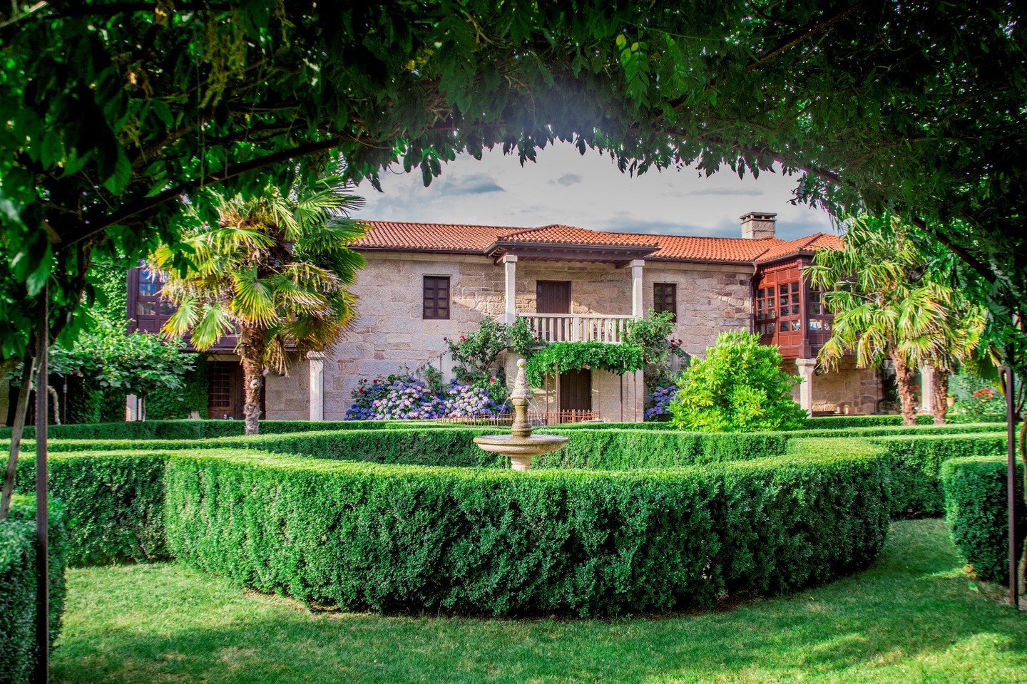 PAZO DE BRANDESO & COUNTRY CLUB