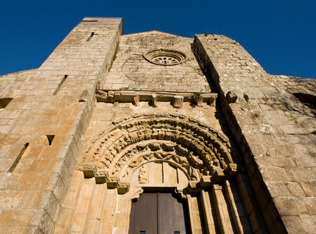 Von Aciveiro nach Carboeiro ... Die Klosteranlage im Herzen Galiciens