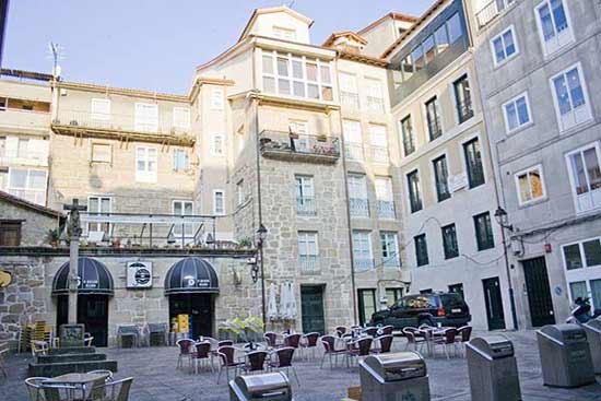 PRAZA EIRONCIÑO DOS CABALEIROS