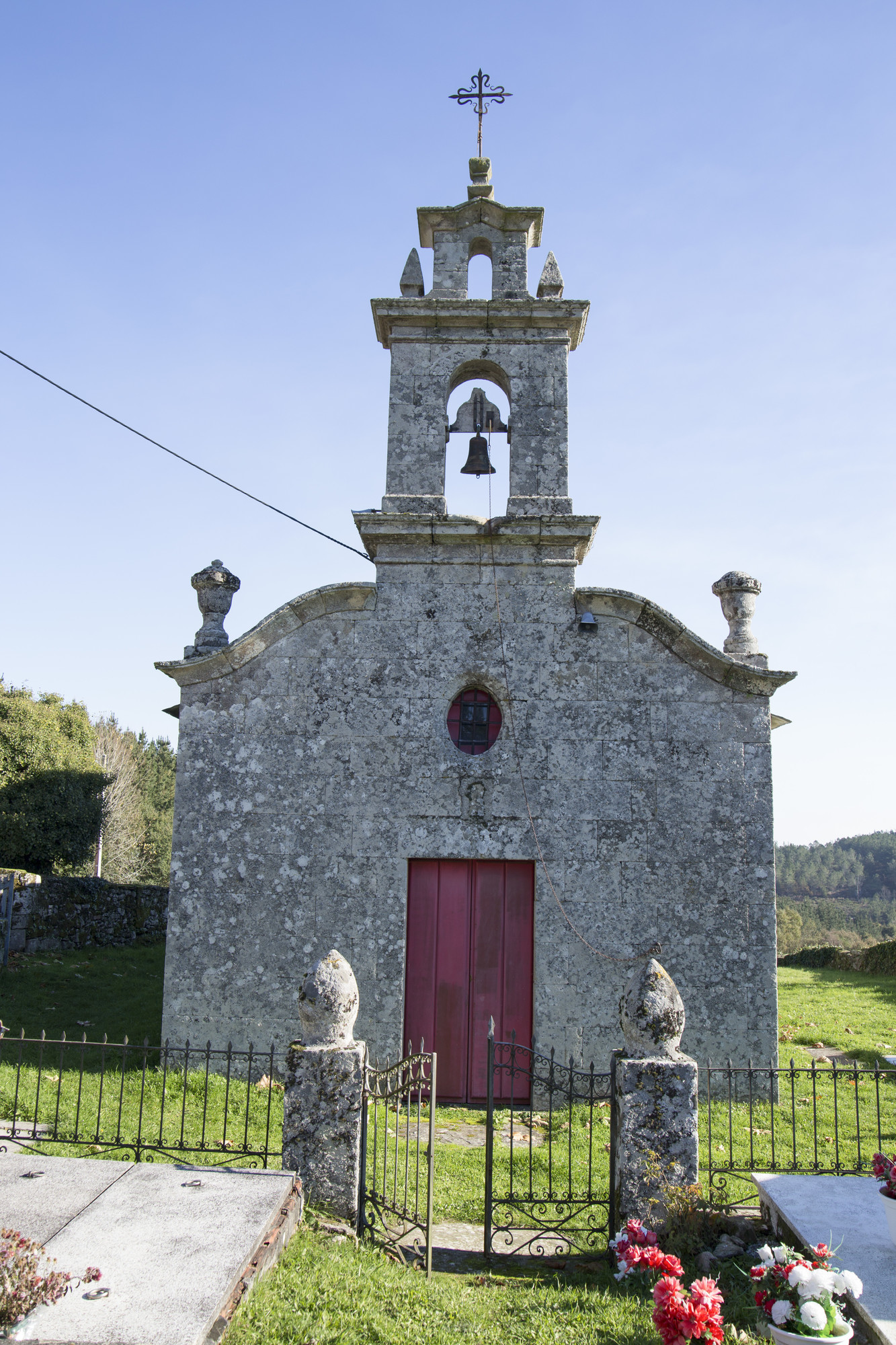 IGREXA PARROQUIAL DE SANTO ESTEVO DE CAMOIRA