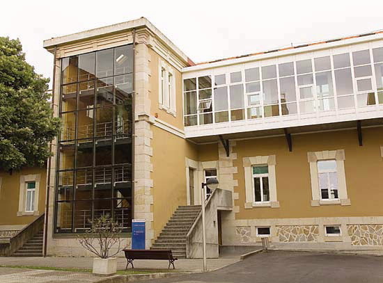 EDIFICIO DE DESEÑO INDUSTRIAL