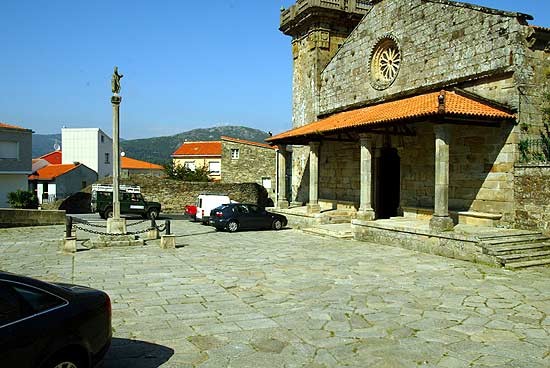 ANTIGA COLEXIATA DE SANTA MARÍA