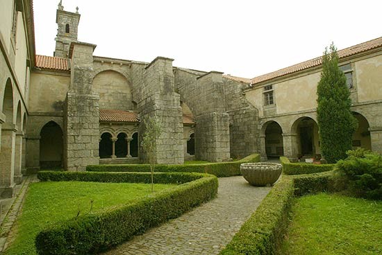 IGREXA DE SANTA MARÍA A MAIOR E REAL DE SAR