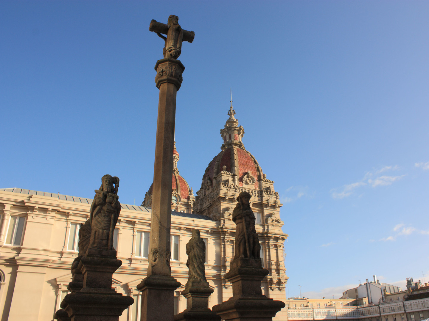 CRUCEIRO DA IGREXA DE SAN XURXO