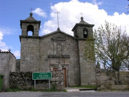 ANTIGA IGREXA PARROQUIAL DE SAN XOÁN DE LAGOSTEL