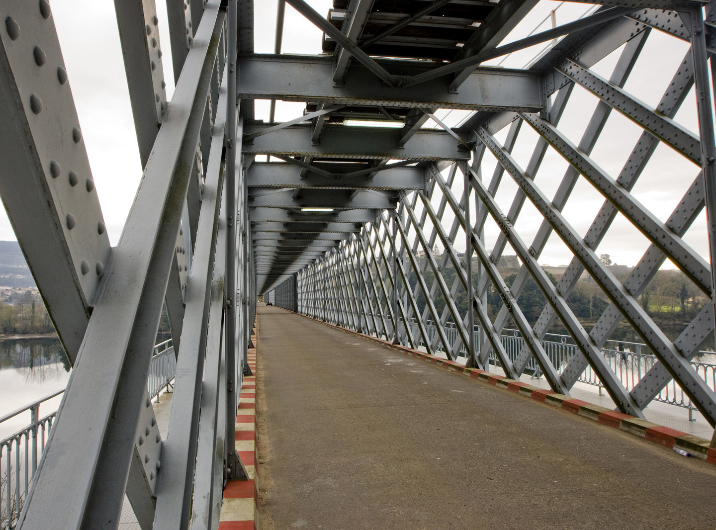 PONTE INTERNACIONAL DE TUI