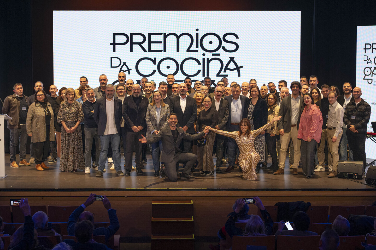 ??? imaxes[1]/titulo ???