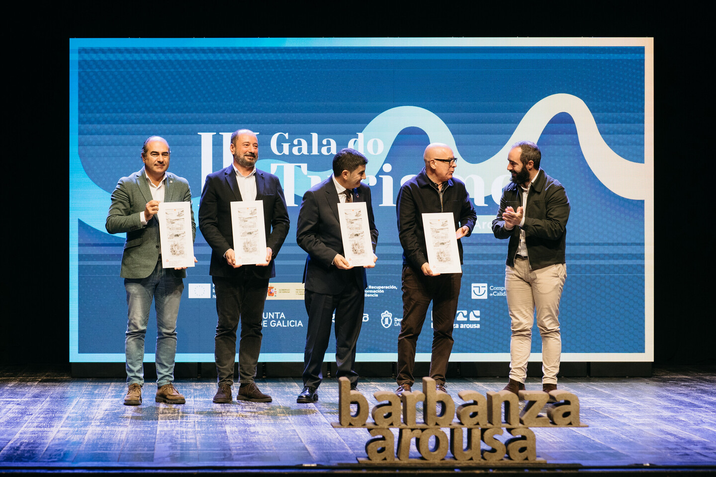 ??? imaxes[1]/titulo ???