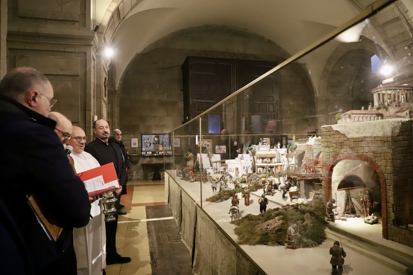 ??? imaxes[1]/titulo ???