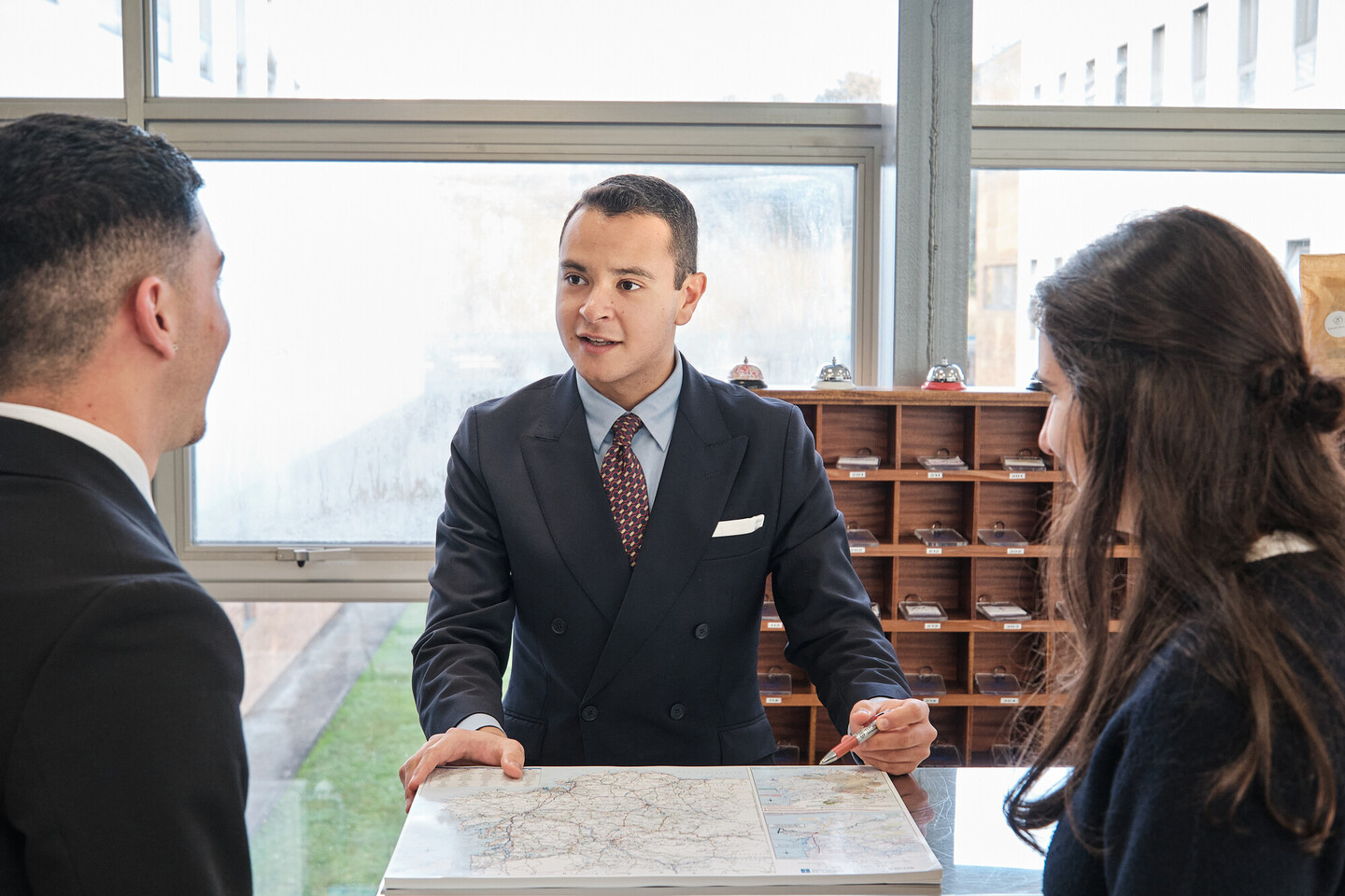 ??? imaxes[1]/titulo ???