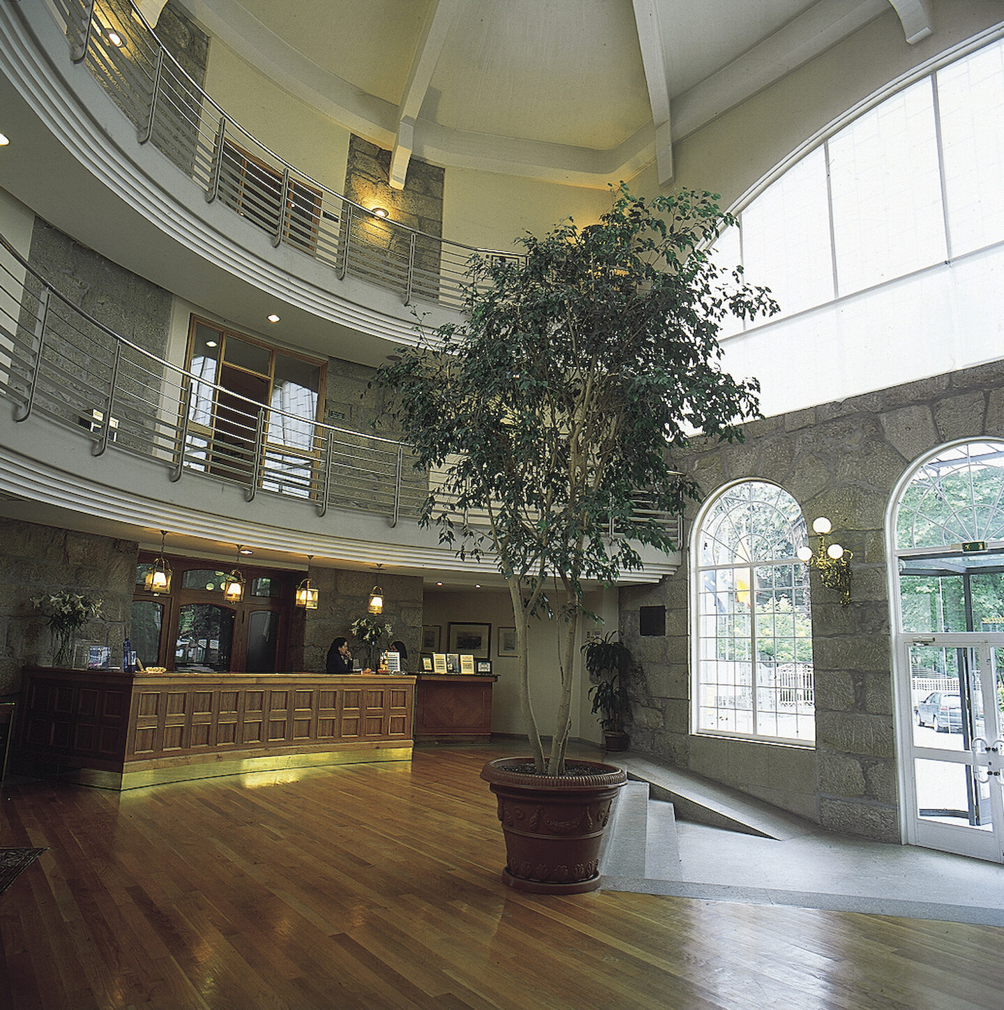 ??? imaxes[1]/titulo ???