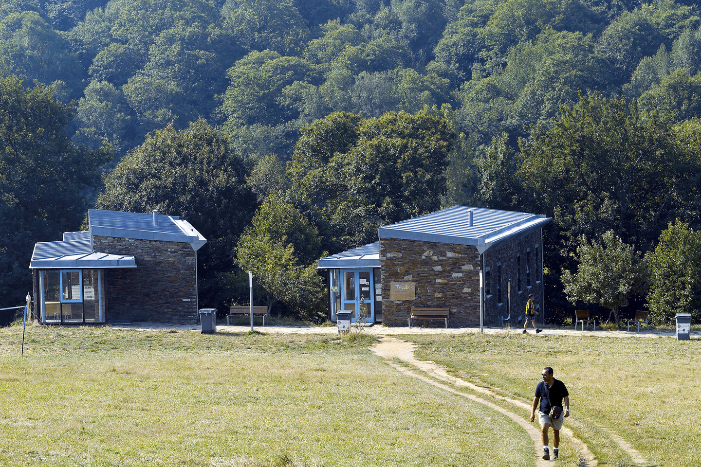 ??? imaxes[1]/titulo ???