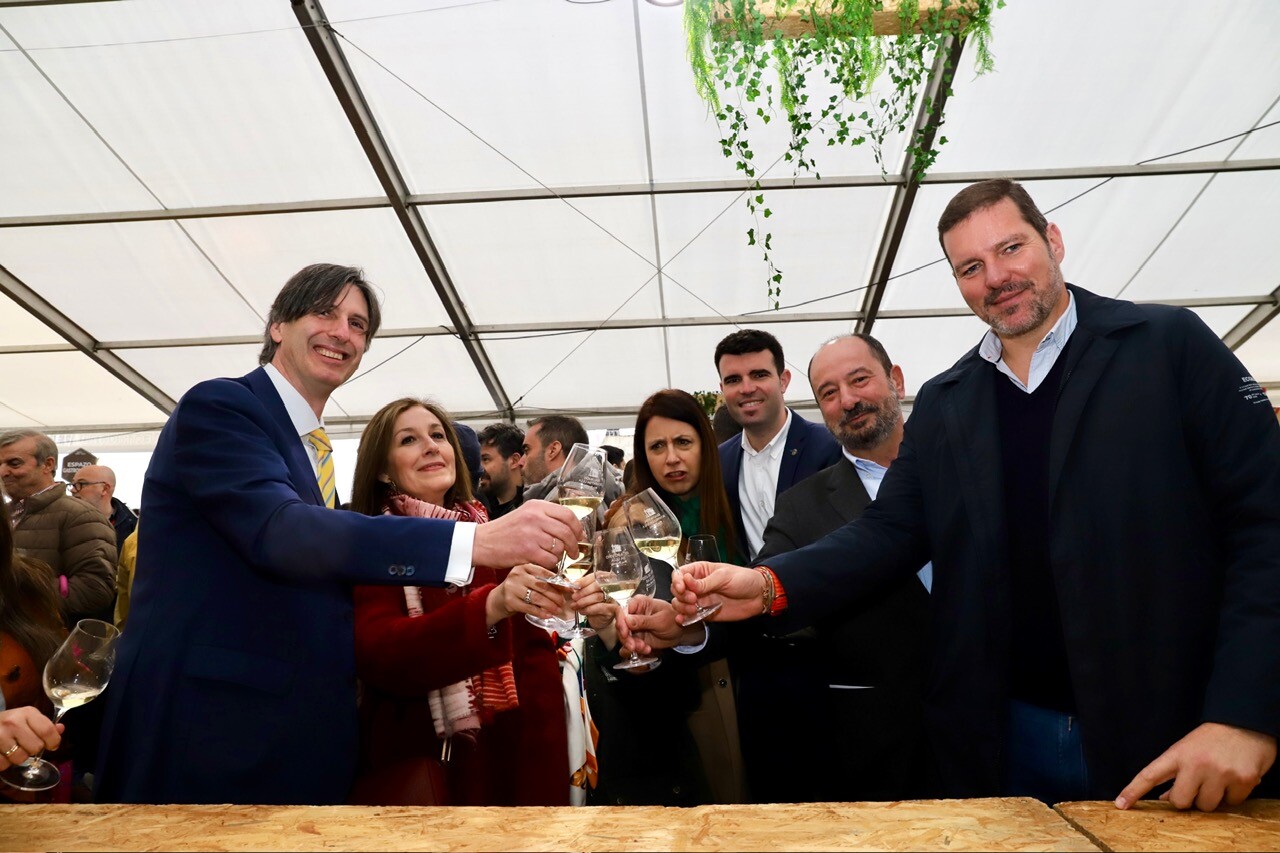 ??? imaxes[1]/titulo ???