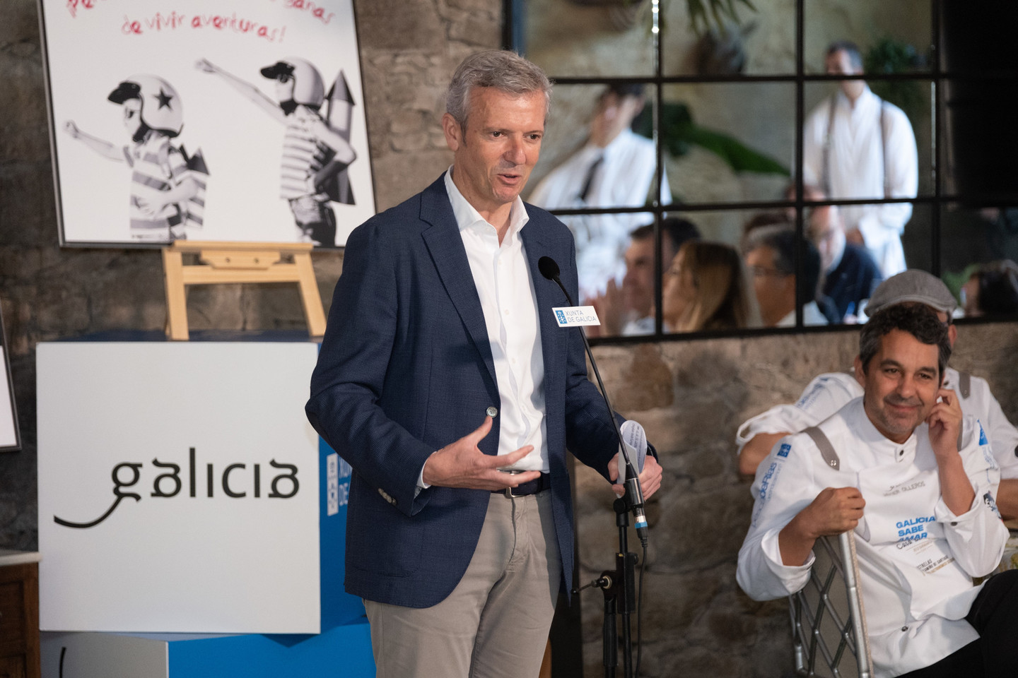 O presidente da Xunta, no almorzo cos participantes en Estrelas Solidarias.