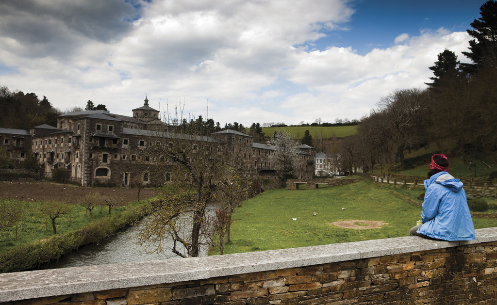 From Pedrafita do Cebreiro to Samos: the Saint James’ Way enters Galicia