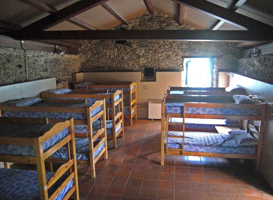 ALBERGUE DE PEREGRINOS DE RIBADISO
