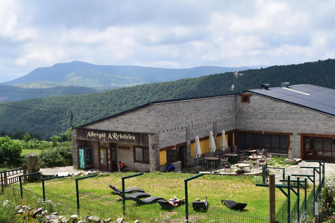 ALBERGUE TURÍSTICO ALBERGUE A REBOLEIRA EN PEDRAFITA DO CEBREIRO LUGO
